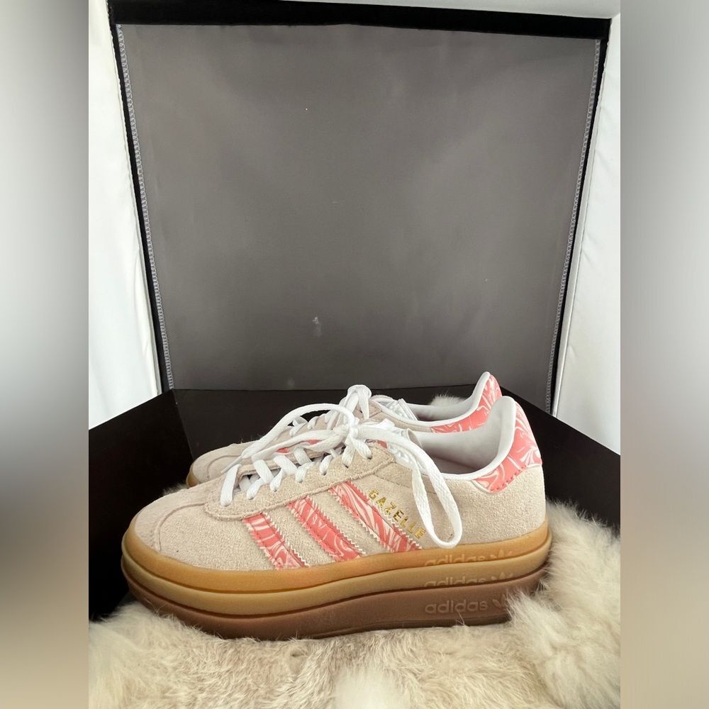 Adidas Gazelle Putty Mauve Cloud Women's Cream and T Pink Sneakers Sz 4.5 NWOT